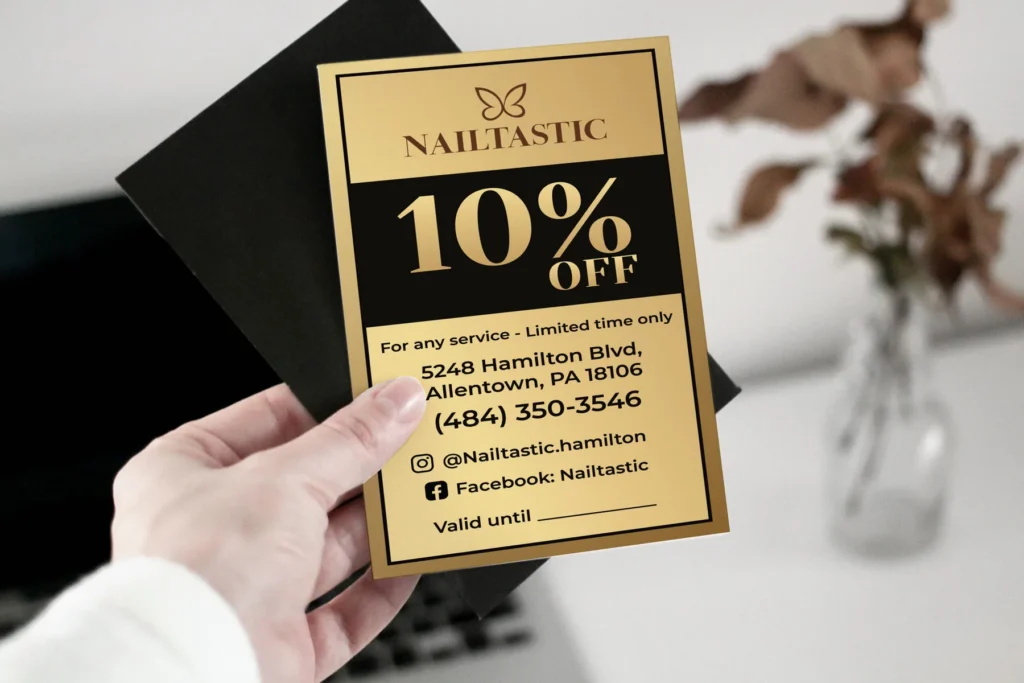 Thẻ ưu đãi in đẹp như card của tiệm khiến khách muốn giữ lại