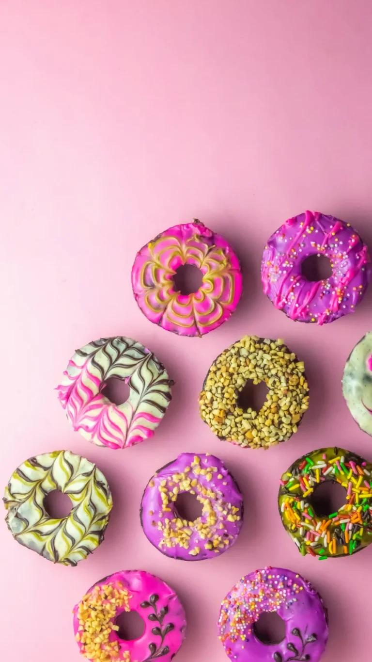 Marbled and pistachio donuts
