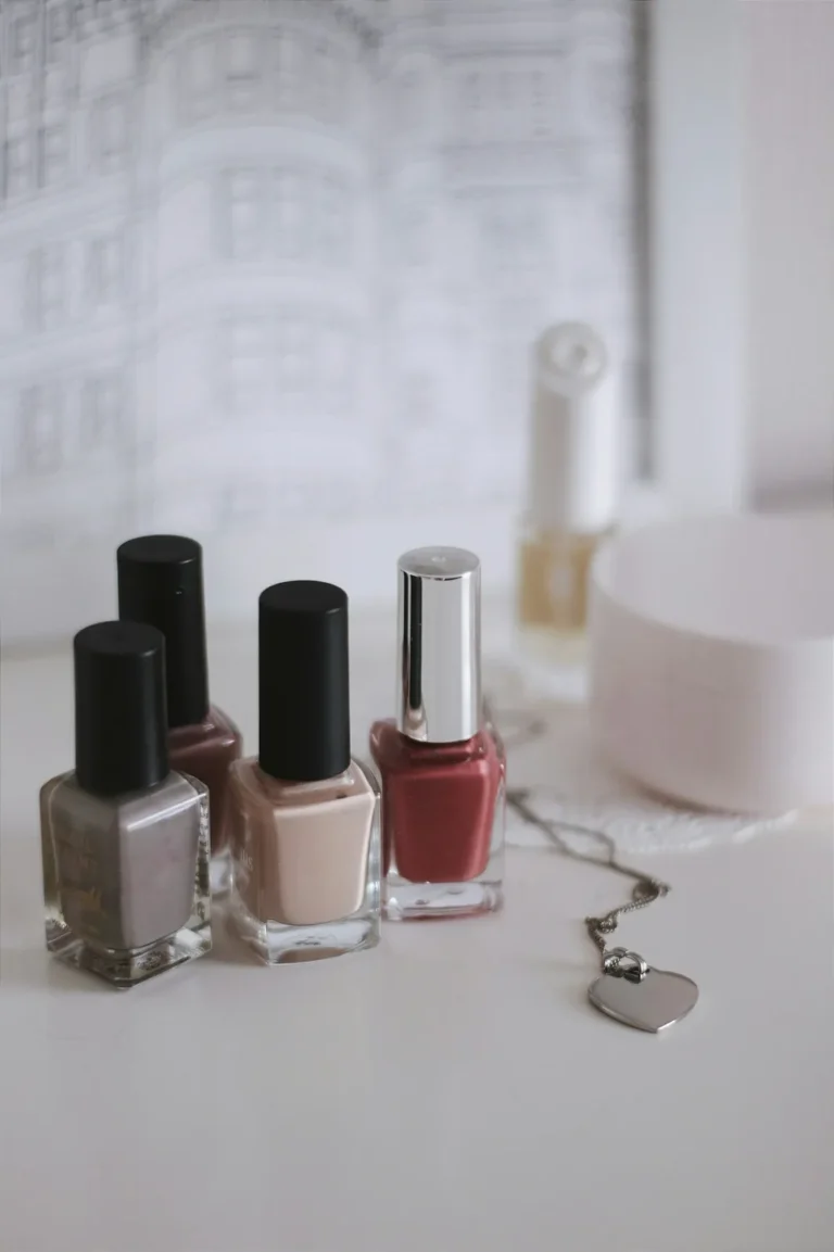Nude and neutral polish shades