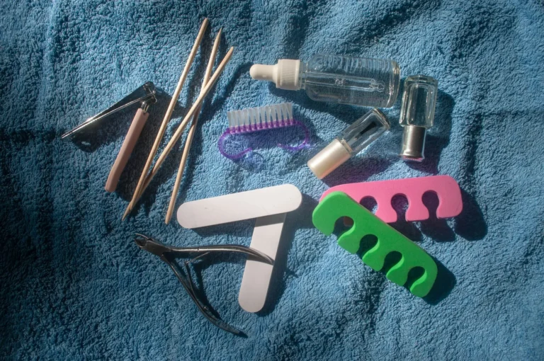 Pedicure kit with files and separators