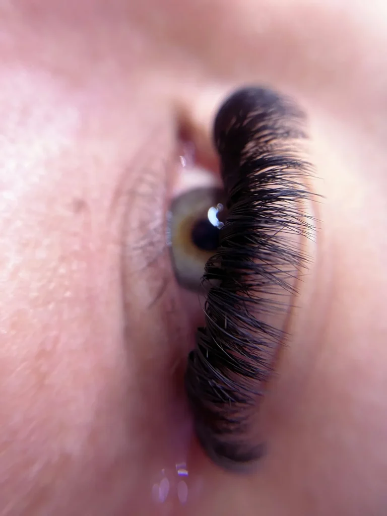 Volume lashes up close