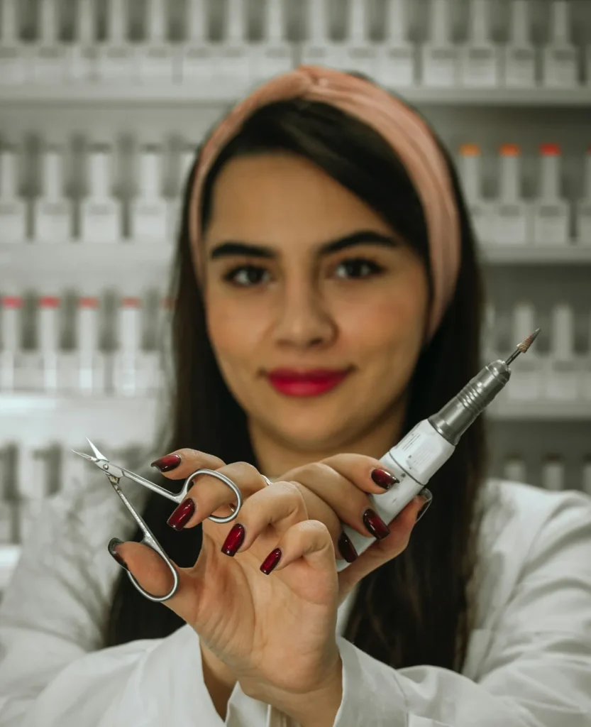 Chia turn thợ nail công bằng: luật turn, nửa turn, khách gọi tên và cách hết cãi nhau