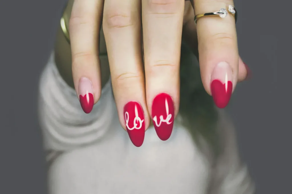 Seasonal post ideas such as Valentine's Day sets keep the feed timely