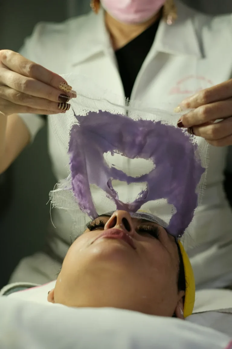Jelly mask lifted after a facial