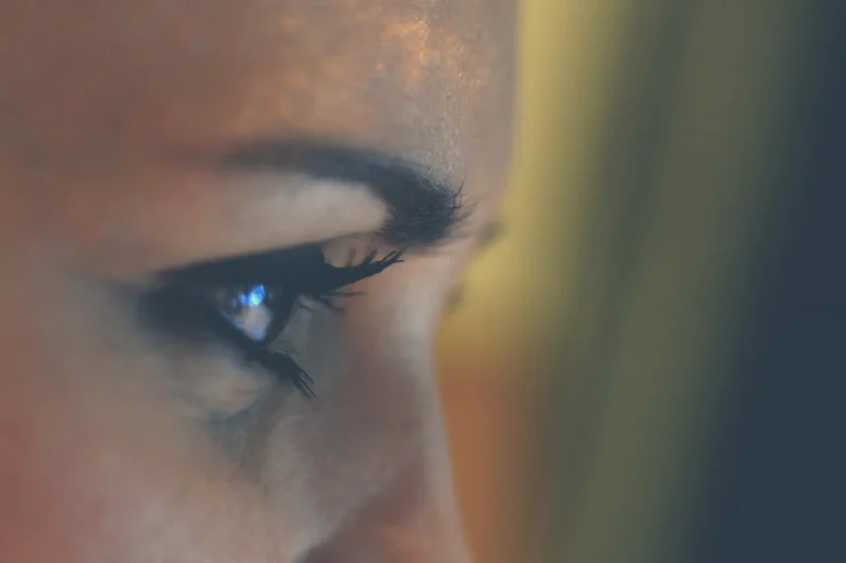 Lashes in profile in low light