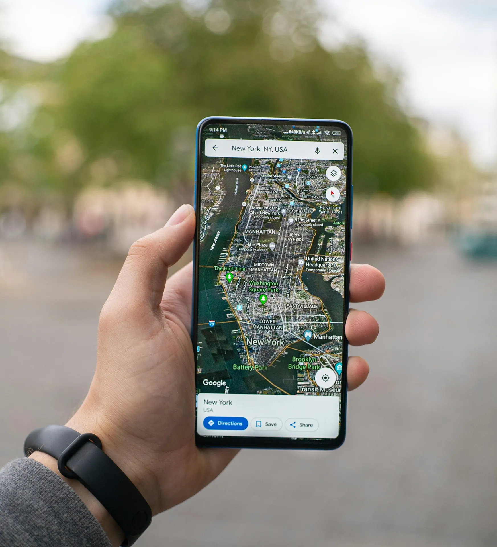 Searching for a place on Google Maps on a phone