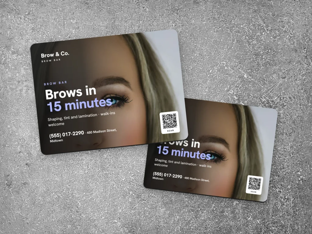 Mẫu nam châm dán xe CM-20 cho tiệm lash và PMU: Brow & Co., ảnh lớn chân mày đã tạo dáng