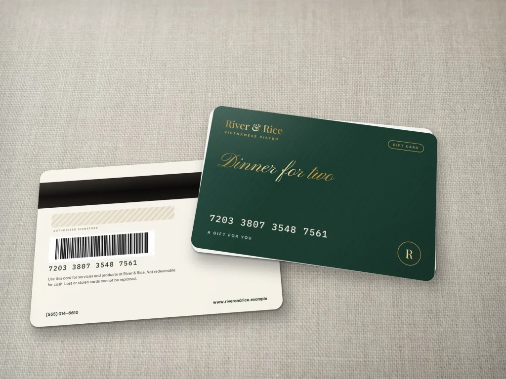 PVC card template PV-16 for a restaurant: River & Rice, forest green gift card with fine lines and gold foil